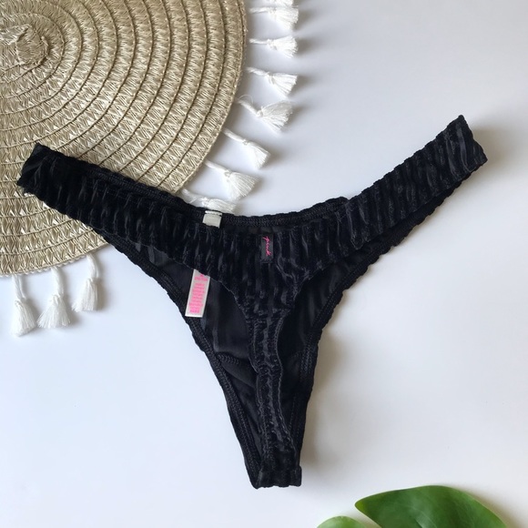 Victoria’s Secret PINK Velvet High Leg Thong Panty Black NEW - Picture 3 of 3